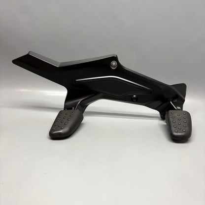 BMW K1600 BAGGER FOOTPEG PLATE RIGHT 2017 2018 2019 2020 2021 OEM 8559