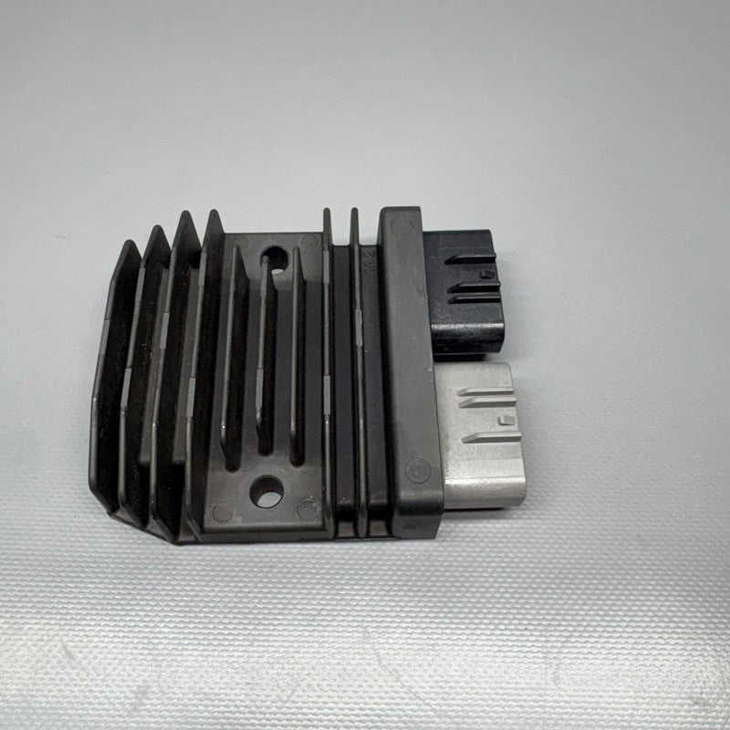 9467618 BMW S1000R RECTIFIER VOLTAGE 2020 2021 2022 2023 2024 2025 OEM 9467618