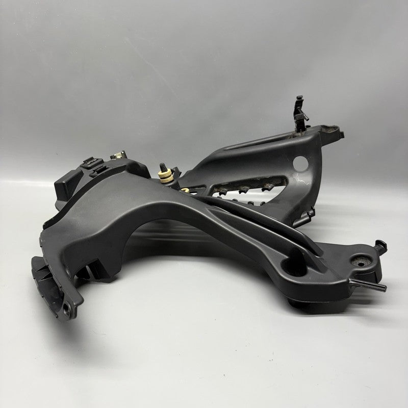 BMW K1300S RIGHT SIDE FAIRING BRACKET 2009-2011 2012 2013 2014 2015 20