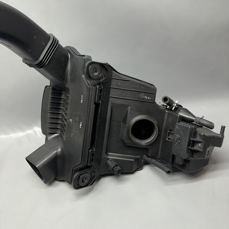 BMW K1600GTL AIR INTAKE BOX 2015 2016 2017 2018 2019 2020 2021 OEM