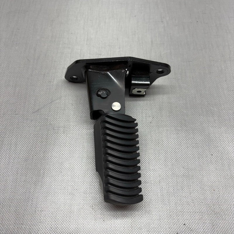 BMW C400X FOOTPEG LEFT REAR 2018 2019 2020 OEM 8558603