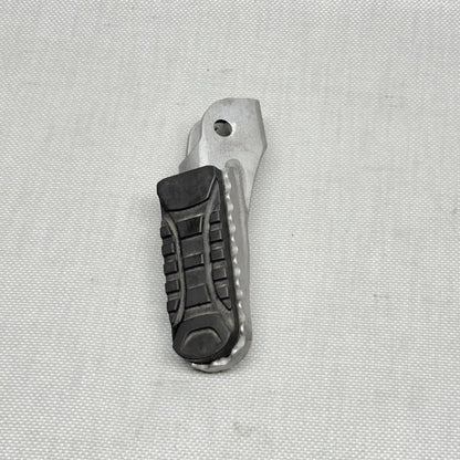8526740 BMW R1250 GS FOOTREST PEG RAIGHT FRONT 2018 2019 2020 OEM 8526740
