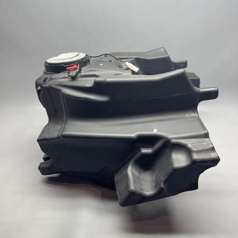 BMW K1600GT FUEL TANK 2010 2011 2012 2013 2014 2015 2016 OEM 8546376