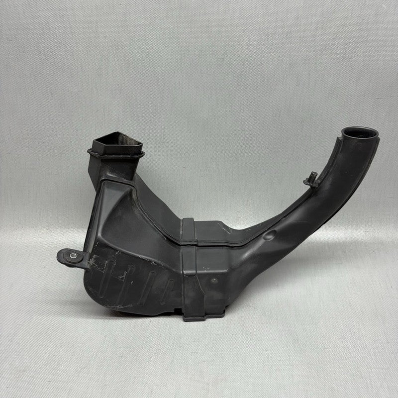 7724931 BMW C 650 SPORT LEFT INTAKE DUCT 2014 2015 2016 2017 2018 2019 2020 OEM 7724931