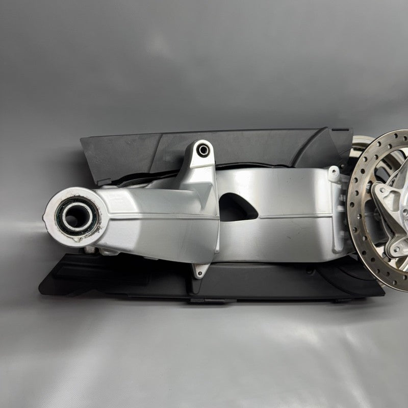 BMW F800ST REAR WHEEL SWINGING ARM REAR WHEEL DRIVE 2006-2009 2010 201