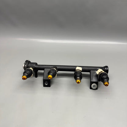 BMW K 1200LT FUEL INJECTOR RAIL 2004 2005 2006 2007 2008 2009 OEM