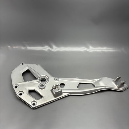 BMW F900R FOOTPEG PLATE RIGHT 2020 2021 2022 2023 2024 OEM 8404013