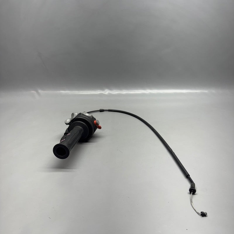 F800ST BMW F800ST HANDLE GRIP RIGHT WITH SWITCH 2005 2006 2007 2008 2009 2010 2011 OEM
