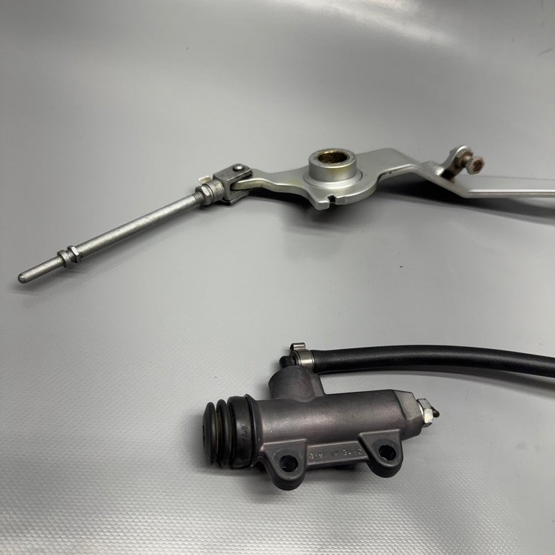 BMW R1150RT REAR BRAKE MASTER CYLINDER 2000 2001 2002 2003 2004 2005 2