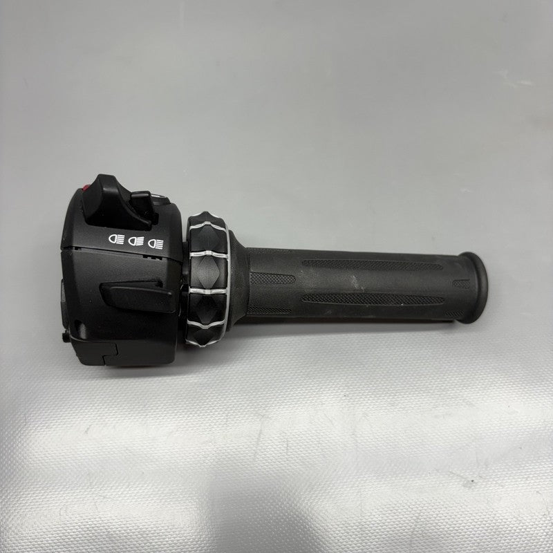 R1300GS ADVENTURE BMW R1300GS ADVENTURE HANDLE LEFT WITH SWITCH 2023 2024 2025 OEM