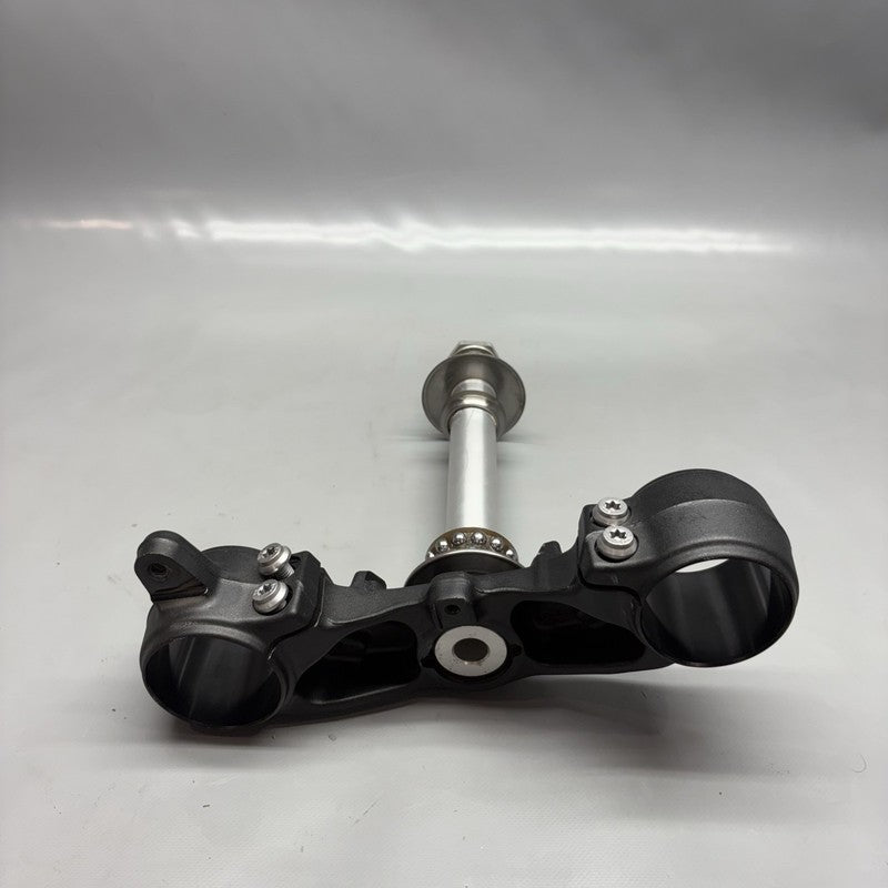 8526069 BMW M1000R LOWER FORK CROSS BRACE 2021 2022 2023 2024 OEM 8526069