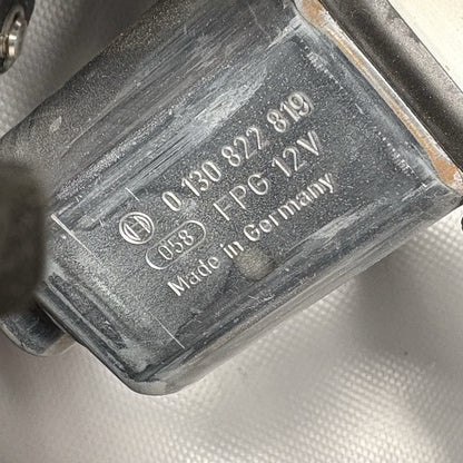 7725101 BMW C650 GT TRIM BRACKET FRONT 2011 2012 2013 2014 2015 OEM 7725101