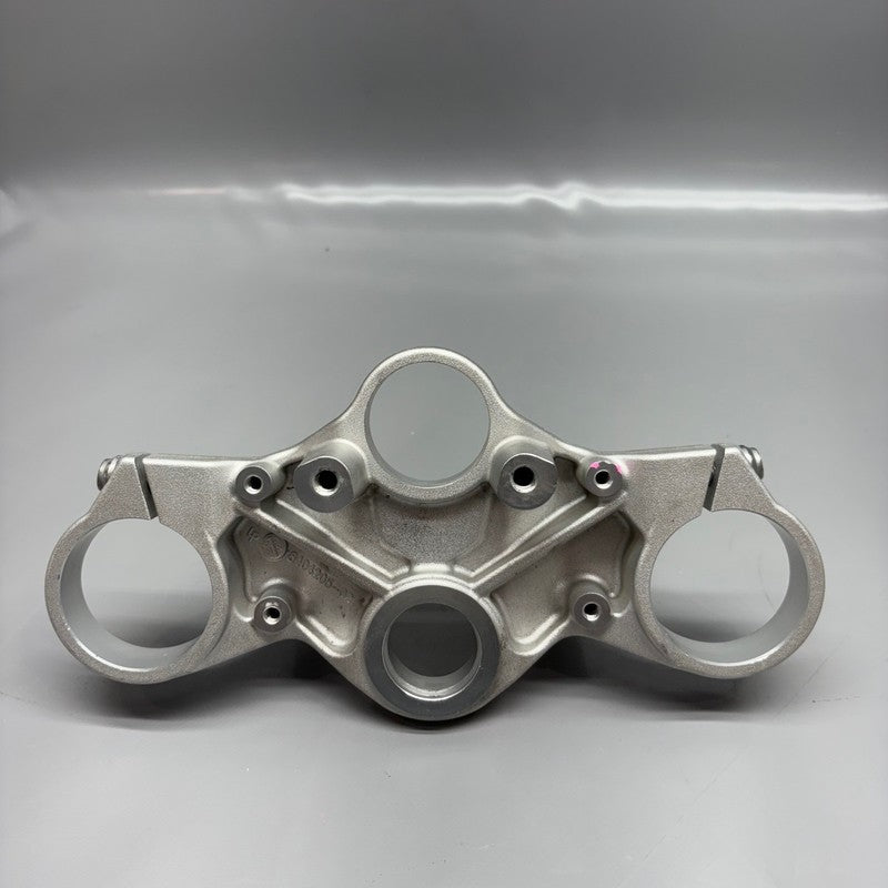 BMW F900R UPPER FORK CROSS BRACE 2020 2021 2022 2023 2024 2025 OEM 840