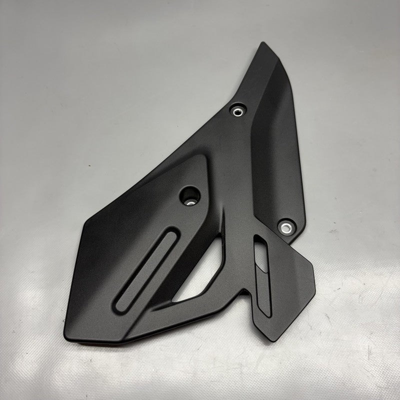 5A6A3F2 BMW R1300GS ADVENTURE HEEL GVARD RIGHT 2023 2024 2025 OEM 5A6A3F2