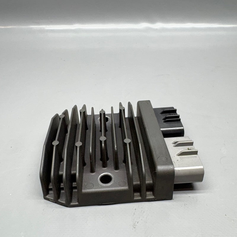 8523367 BMW R18 B VOLTAGE REGULATOR 2020 2021 2022 2023 2024 OEM 8523367