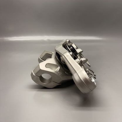 7924206 BMW R1300GS FORK BRIDGE UPPER 2022 2023 2024 OEM 7924206