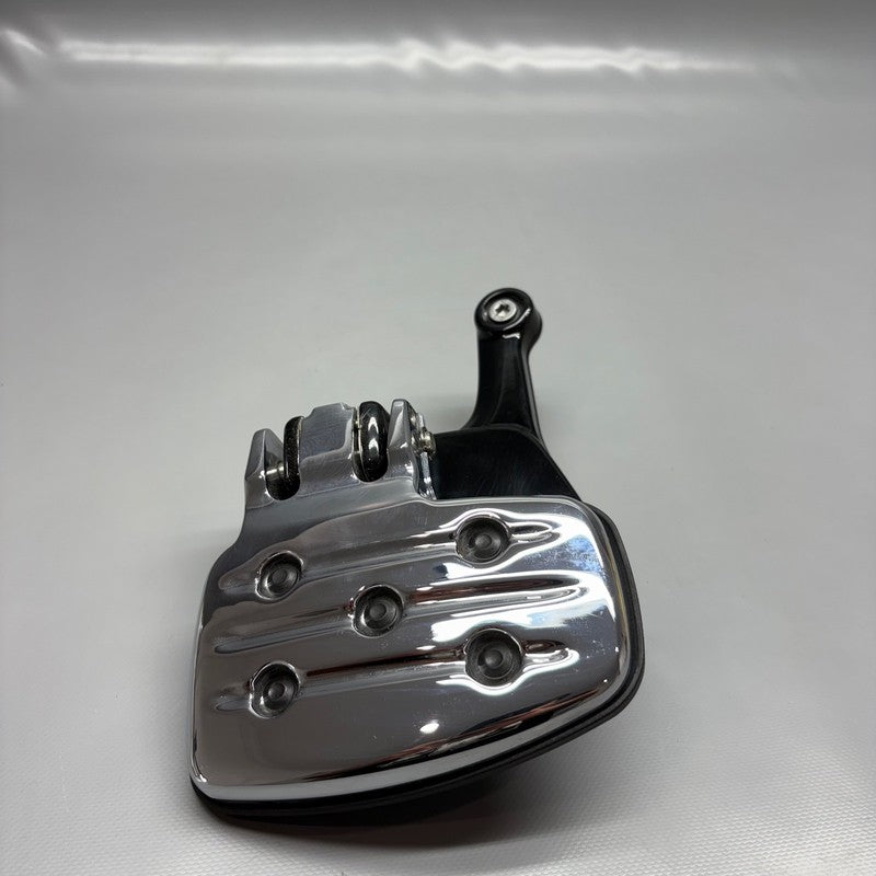 9467718 BMW R18 FOOTREST PLATE RIGHT REAR 2020 2021 2022 2023 2024 OEM 9467718