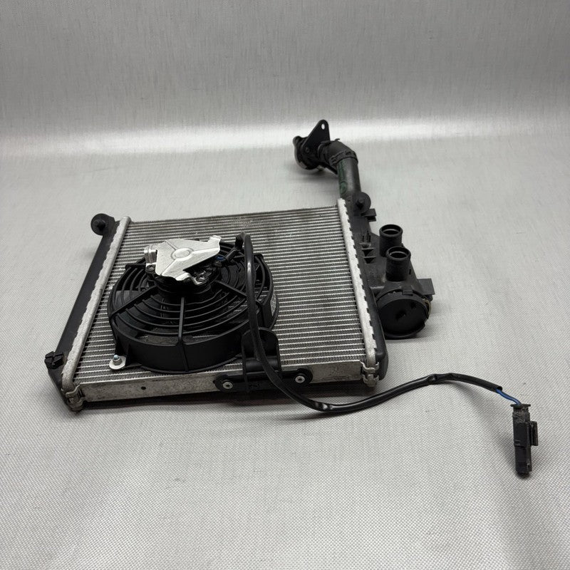 7724993 BMW C 650 SPORT RADIATOR WITH FAN 2014 2015 2016 2017 2018 2019 2020 OEM 7724993