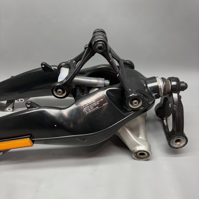 BMW K1600GTL SWINGARM WHEEL CARRIER FRONT 2015 2016 2017 2018 2019 202