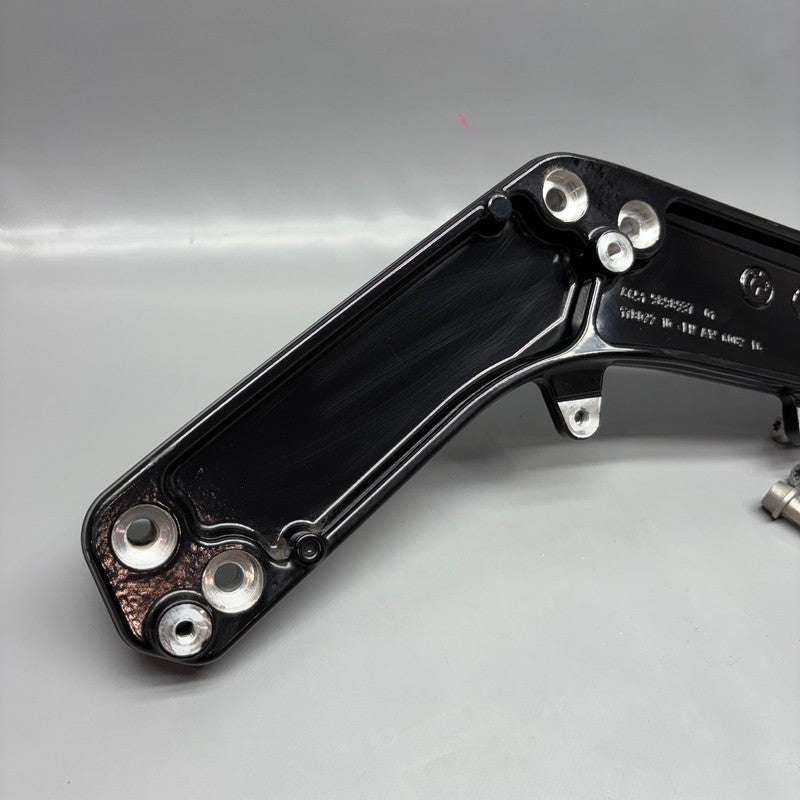BMW R18 TRANSCONTINENTAL TRUNK SUPPORT BRACKET LEFT 2020-2023 2024 OEM