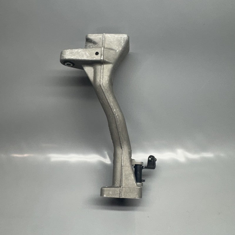 2321299 BMW K 1200LT SWING ARM MOUNT BRACKET REAR 2005 2006 2007 2008 OEM 2321299