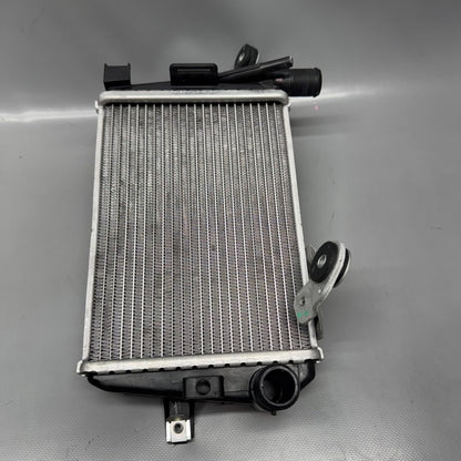 8546408 BMW R1250RT RADIATOR LEFT 2013-2017 2018 2019 2020 2021 2022 2023 2024 OEM