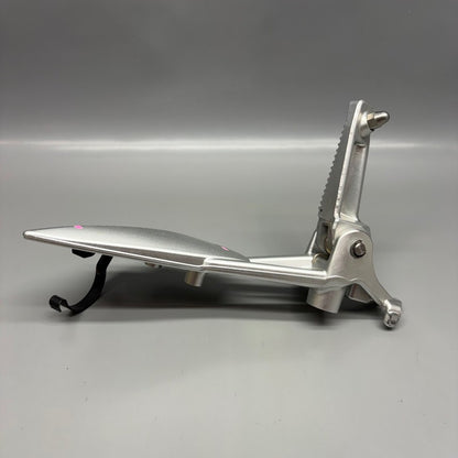 BMW K 1300S FOOTREST RIGHT FRONT 2009-2011 2012 2013 2014 2015 2016 OE