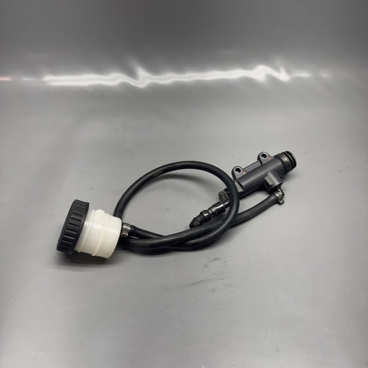 7650749 BMW K 1200LT BRAKE MASTER CYLINDER 2005 2006 2007 2008 OEM 7650749