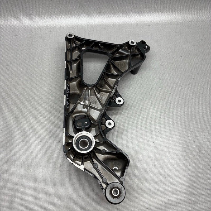 8558176 BMW C400X REAR WHEEL SWING ARM RIGHT 2018 2019 2020 OEM 8558176