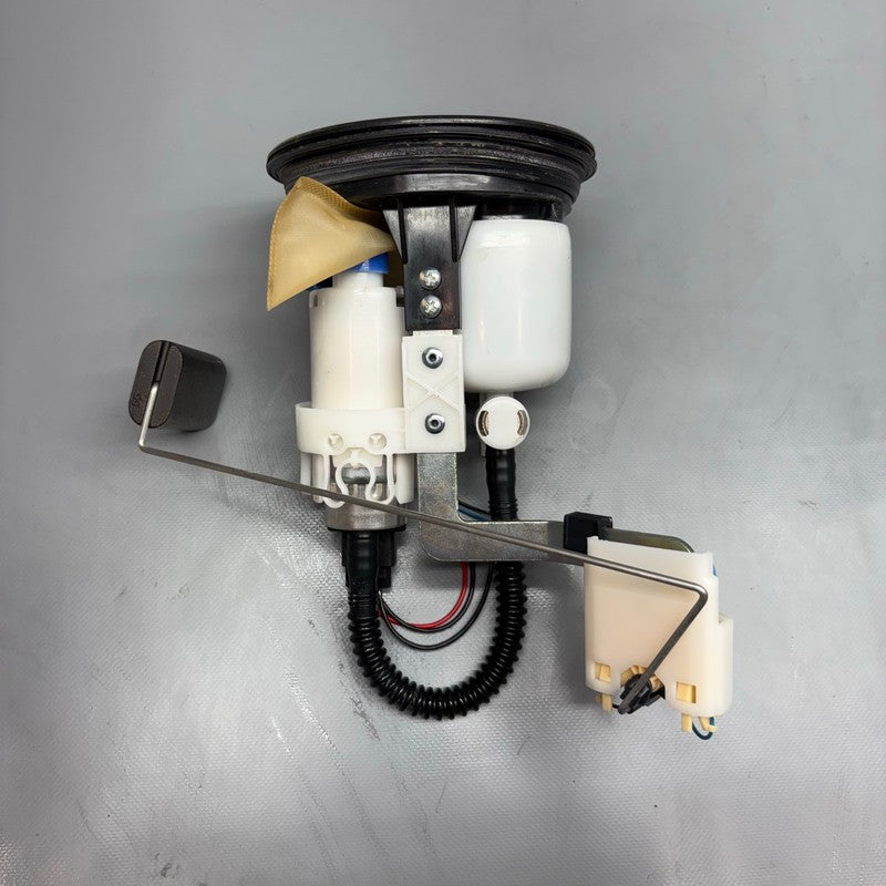 BMW S1000RR FUEL PUMP 2018 2019 2020 2021 2022 2023 2024 2025 OEM 8414
