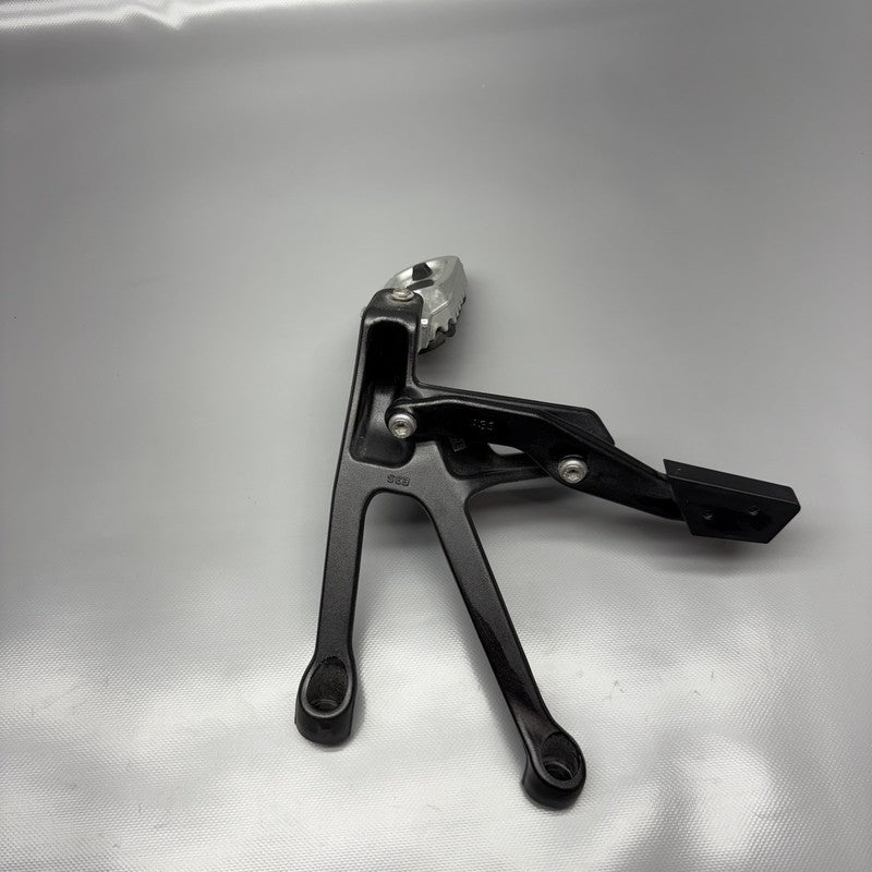 R1300GS BMW R1300GS FOOTPEG WITH BRACKET LEFT REAR 2022 2023 2024 OEM