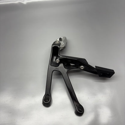 R1300GS BMW R1300GS FOOTPEG WITH BRACKET LEFT REAR 2022 2023 2024 OEM