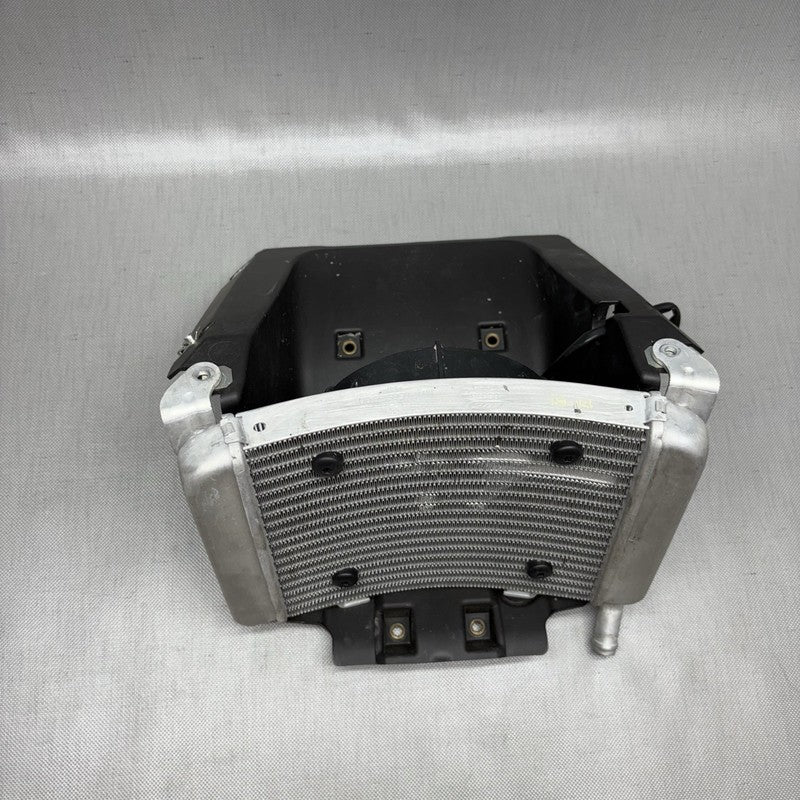 8 565 188 BMW C400X AIR DUCT RADIATOR 2018 2019 2020 OEM  8565188