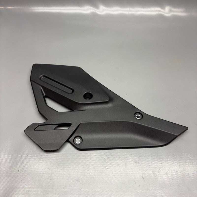 BMW R1300GS ADVENTURE HEEL GVARD RIGHT 2023 2024 2025 OEM 5A6A3F2