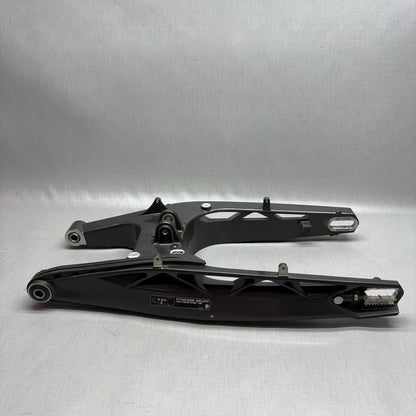8554126 BMW G 310R REAR SWINGARM 2016 2017 2018 2019 2020 OEM 8554126