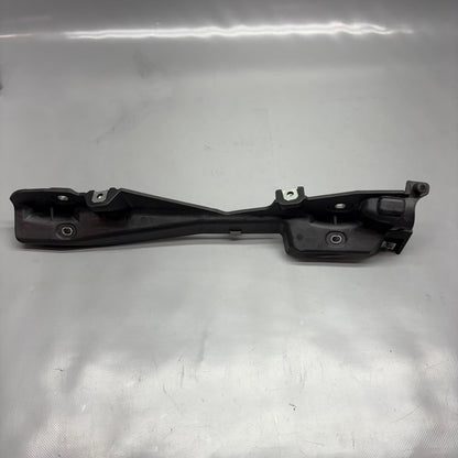 7616656 BMW K1600GT CASE HOLDER RIGHT 2011 2012 2013 2014 2015 2016 OEM 7616656