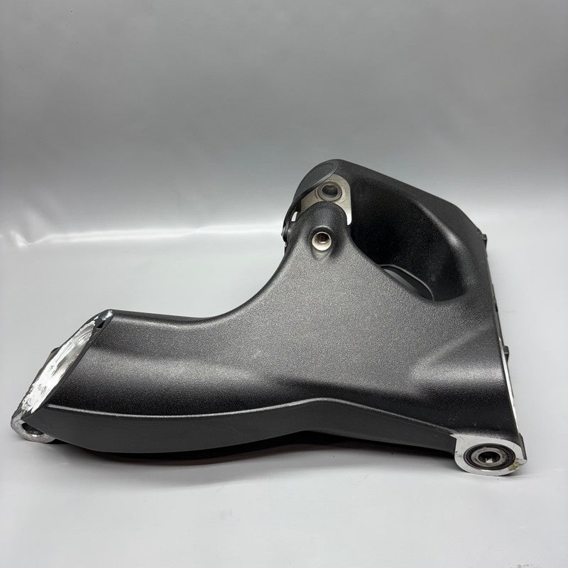 7925110 BMW R12 NINE T REAR WHEEL SWINGING ARM 2022 2023 2024 2025 OEM 7925110