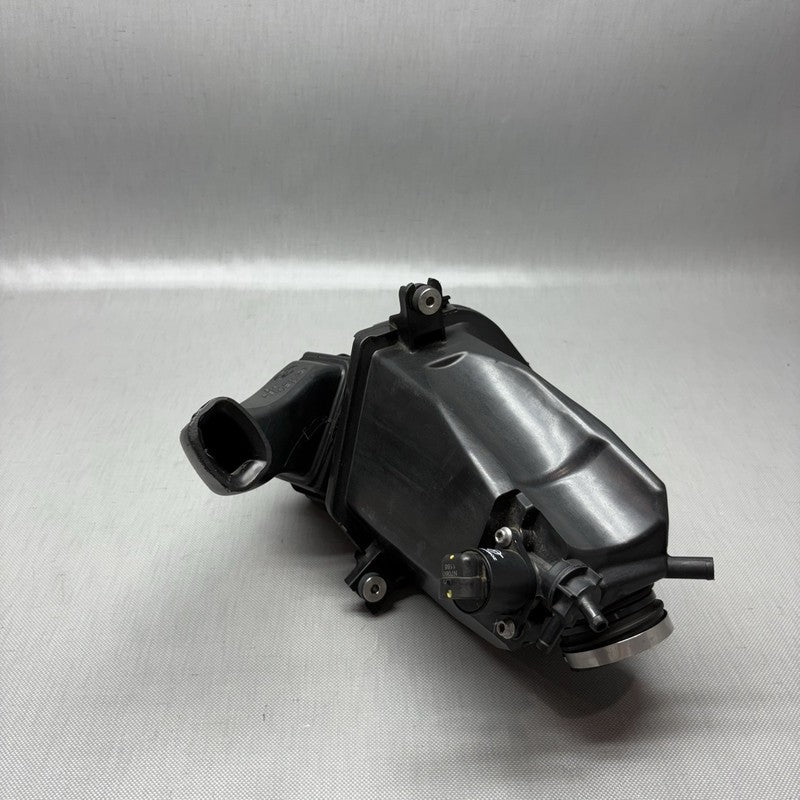 8558303 BMW G310R AIR INTAKE BOX 2017 2018 OEM 8558303