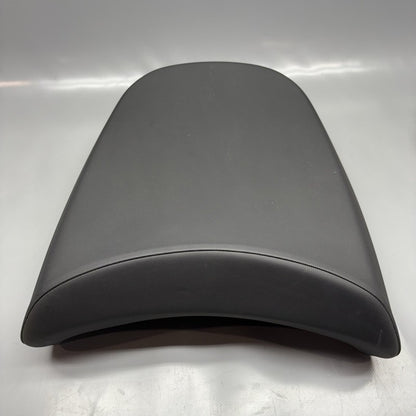 7667726 BMW R1200GS PASSENGER SEAT  2009 2010 2011 2012 2013 OEM 7667726