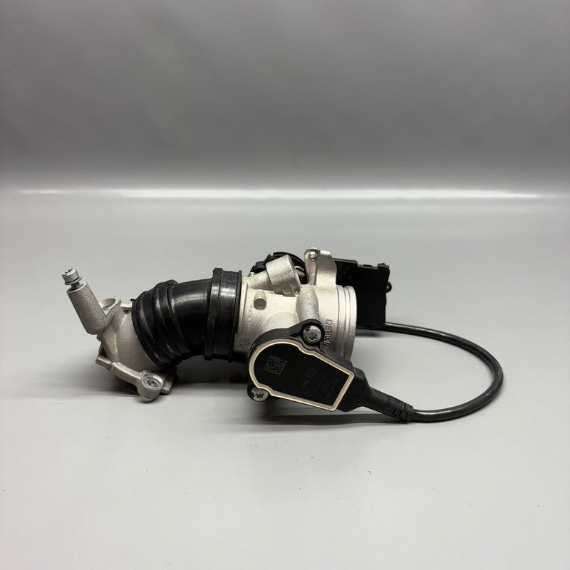 8552340 BMW C400X THROTTLE HOUSING 2018 2019 2020 OEM 8552340