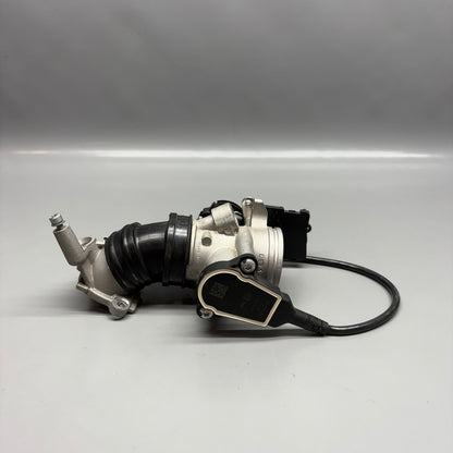 8552340 BMW C400X THROTTLE HOUSING 2018 2019 2020 OEM 8552340