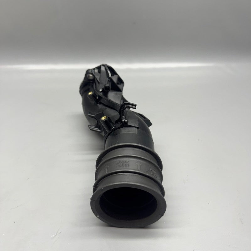 R18 TRANSCONTINENTAL BMW R18 TRANSCONTINENTAL SUCTION TUBE RIGHT 2020 2021 2022 2023 2024 2025 OEM