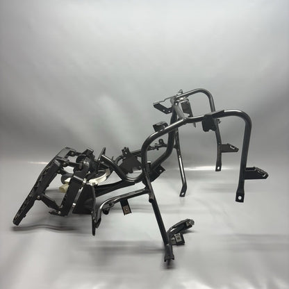 7725101 BMW C650 GT TRIM BRACKET FRONT 2011 2012 2013 2014 2015 OEM 7725101