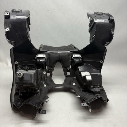 8527328 BMW C650 GT LEG SHIELD UPPER 2011 2012 2013 2014 2015 OEM 8527328