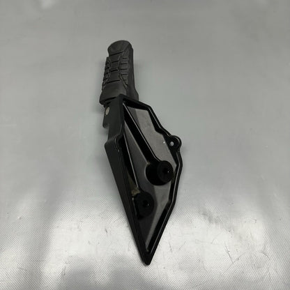8545013 BMW C 650 EVOLUTION FOOTREST RIGHT REAR 2015 2016 2017 2018 OEM 8545013