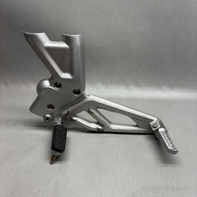 G 310R BMW G 310R FOOT REST PEG MOUNT BRACKET LEFT 2016 2017 2018 2019 2020 OEM