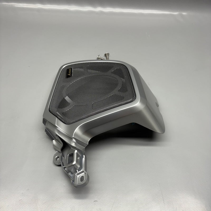R18 TRANSCONTINENTAL BMW R18 TRANSCONTINENTAL LOUDSPEAKER COVER RIGHT 2020 2021 2022 2023 2024 2025