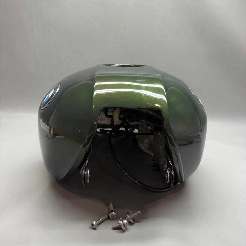 R12 NINE T BMW R12 NINE T FUEL TANK 2022 2023 2024 2025 OEM