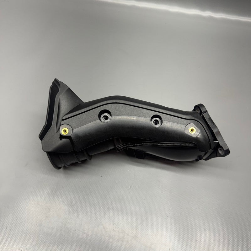 R18 TRANSCONTINENTAL BMW R18 TRANSCONTINENTAL SUCTION TUBE RIGHT 2020 2021 2022 2023 2024 2025 OEM