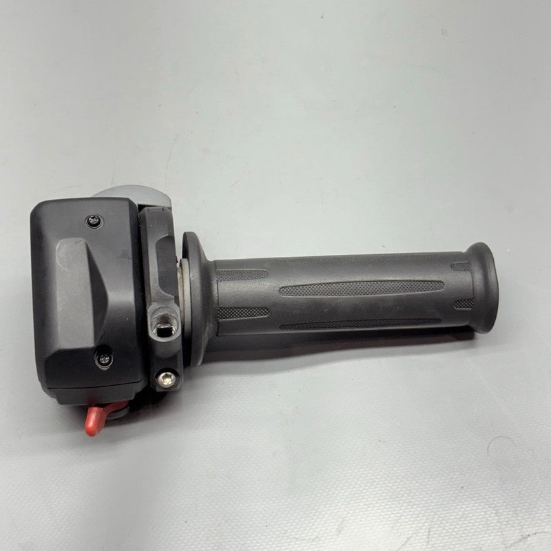 BMW R1200GS HANDLEBAR GRIP RIGHT  2009 2010 2011 2012 2013 OEM 7727067
